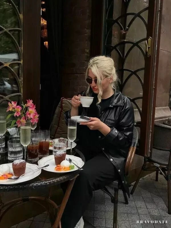 Mariana Profile image 3