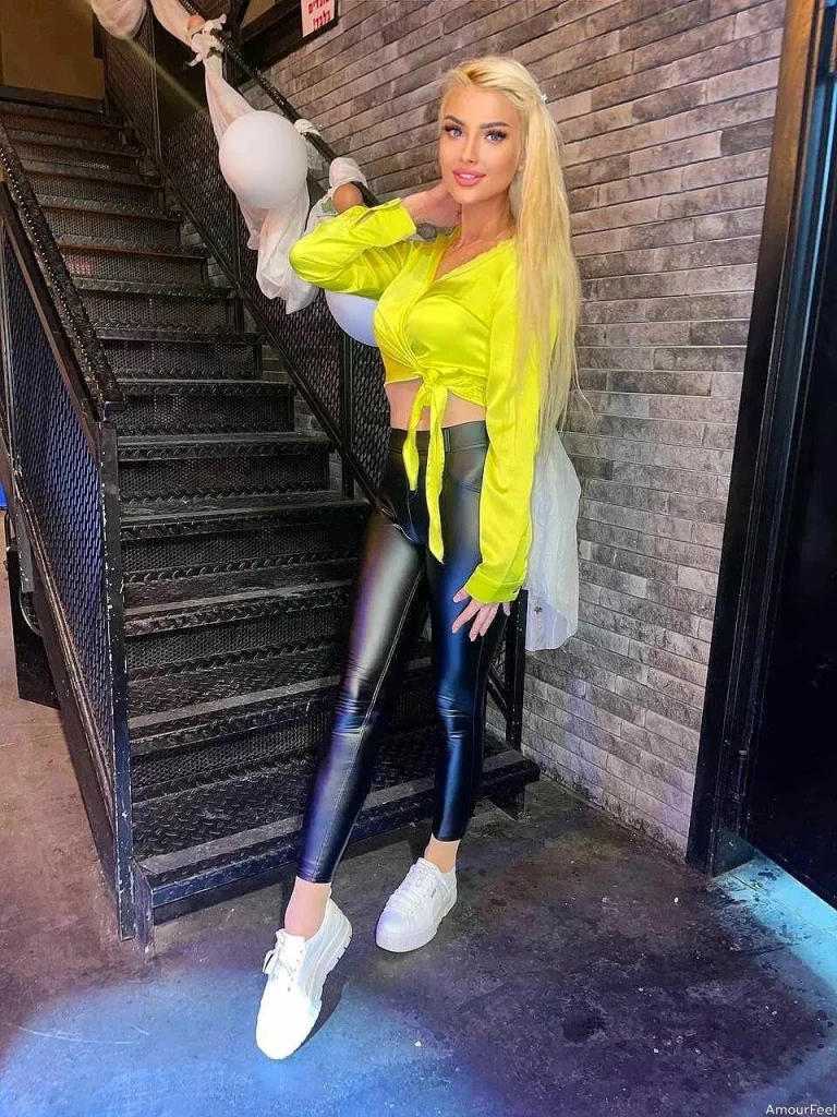 Inna Profile image 4