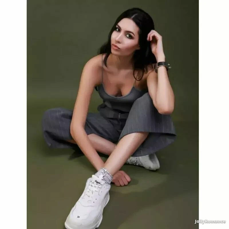 Alisa Profile image 3