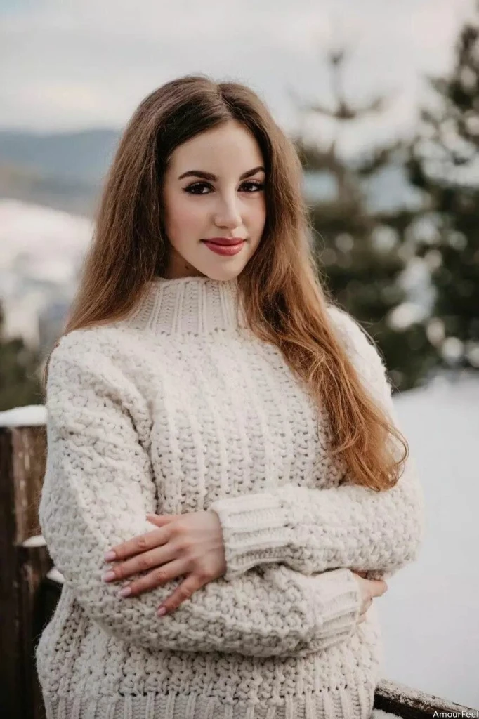 Elena Profile image 1