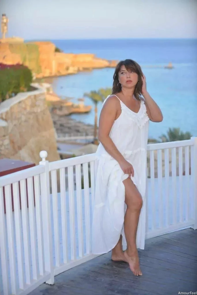 Alona Profile image 3