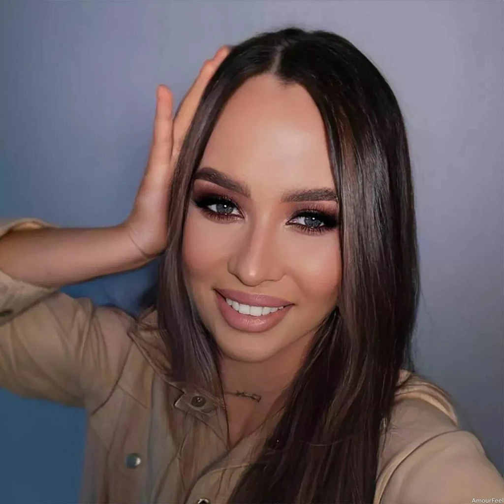 Yana Profile image 4