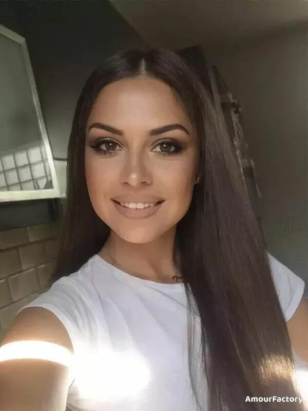 Juliya Profile image 4