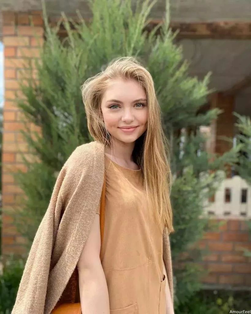 Alla Profile image 3