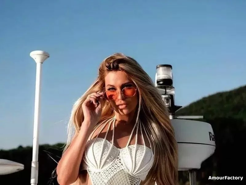 Yuliia Profile image 2