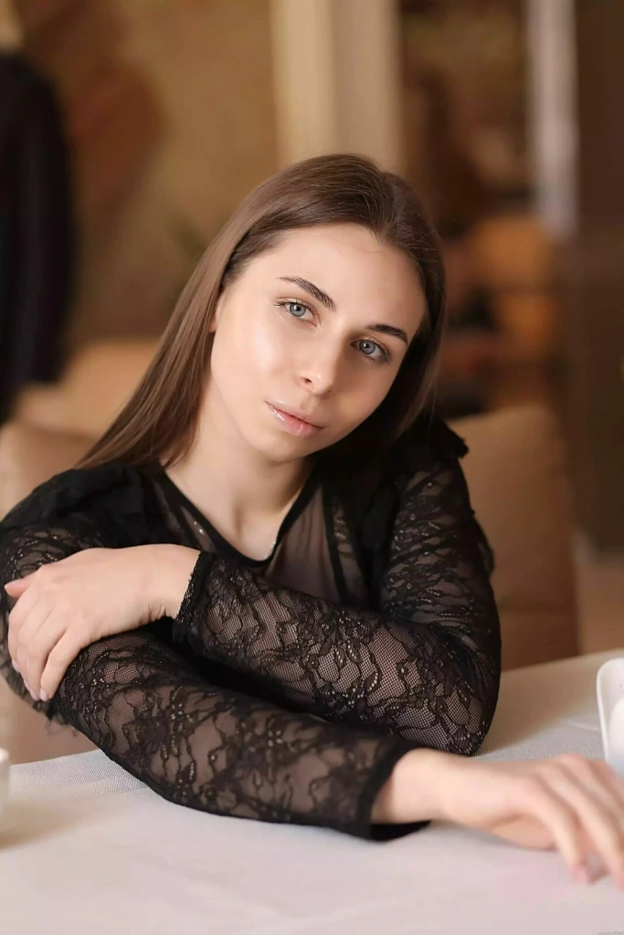 Alexandra Profile image 4