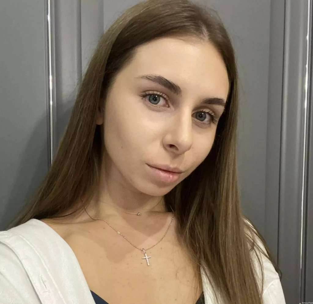 Alexandra Profile image 2