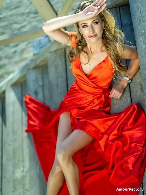 Juliya Profile image 3