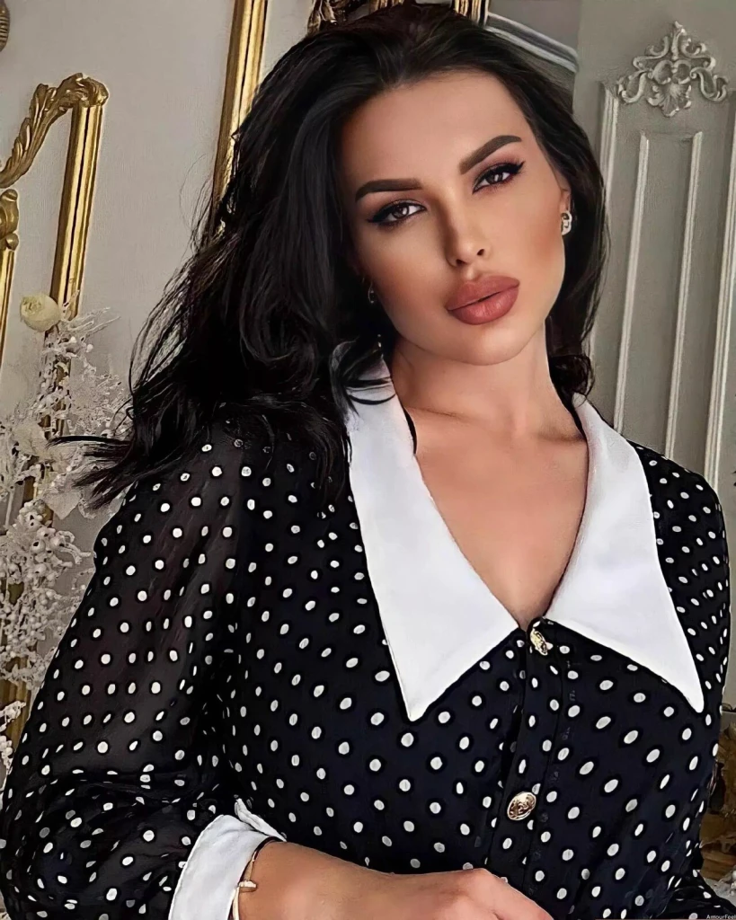 Karina Profile image 3