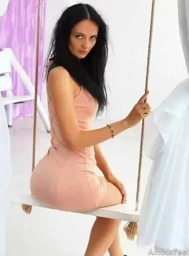 Alina Profile image 3