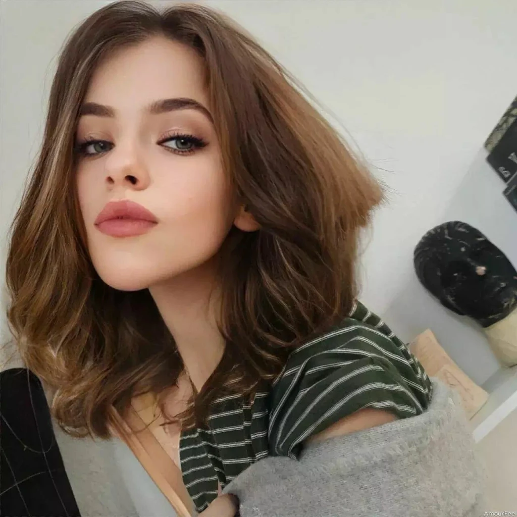 Olena Profile image 1
