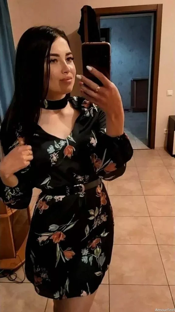 Valeria Profile image 2