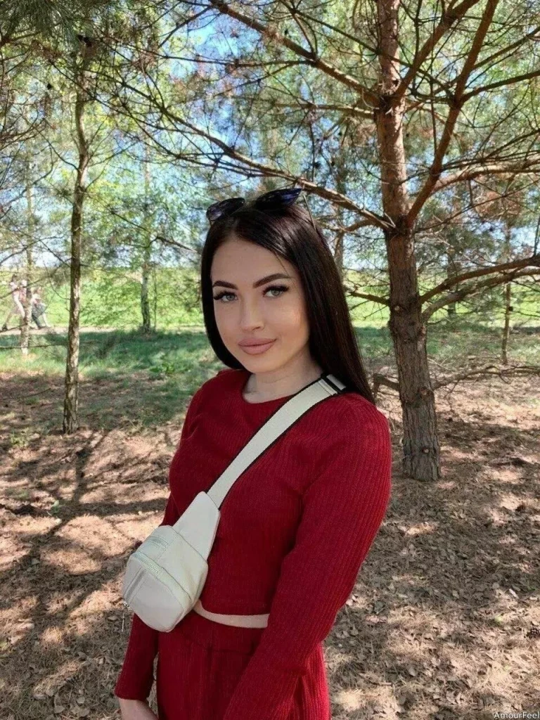 Valeria Profile image 1