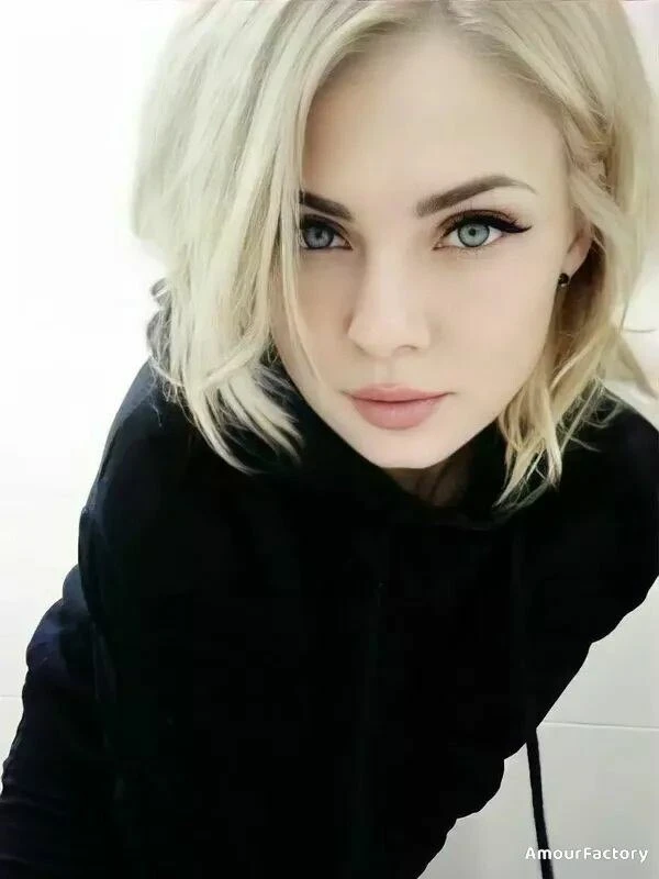 Olena Profile image 3
