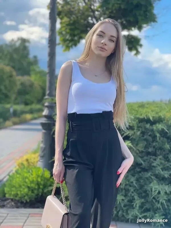 Tetiana Profile image 4