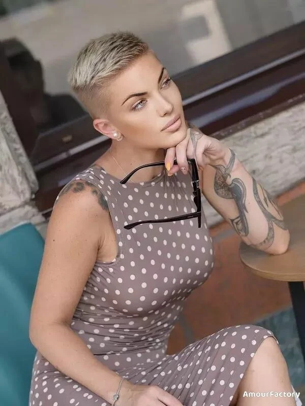 Aleksandra Profile image 3