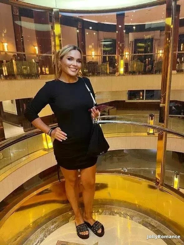 Yasmin Profile image 2