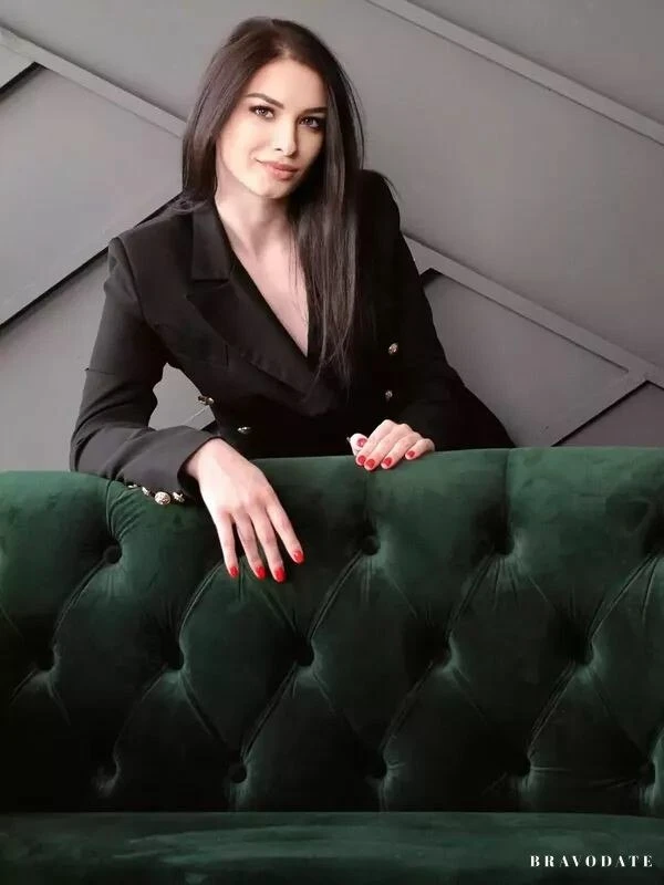 Kateryna Profile image 3