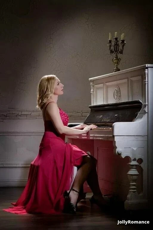 Anna Profile image 3