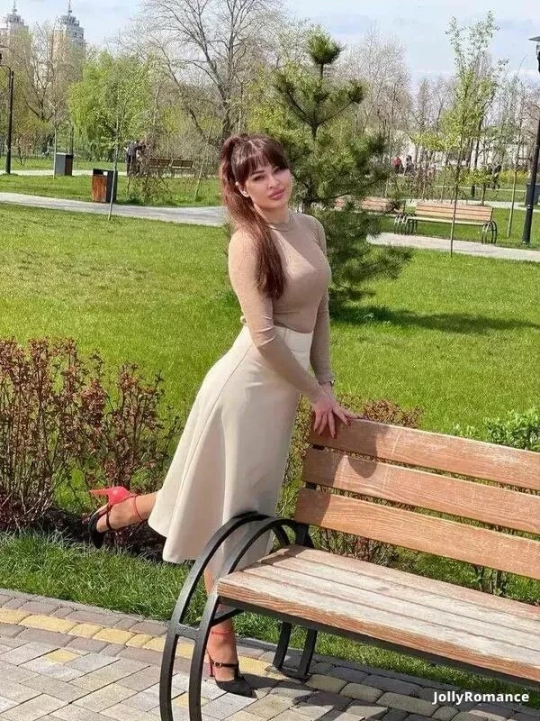 Ekaterina Profile image 1
