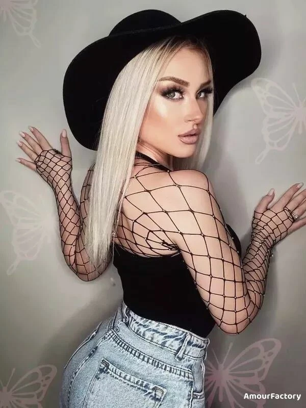 Valeria Profile image 3