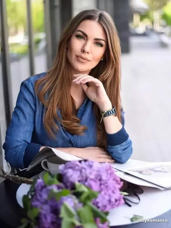 Olga Profile image 1