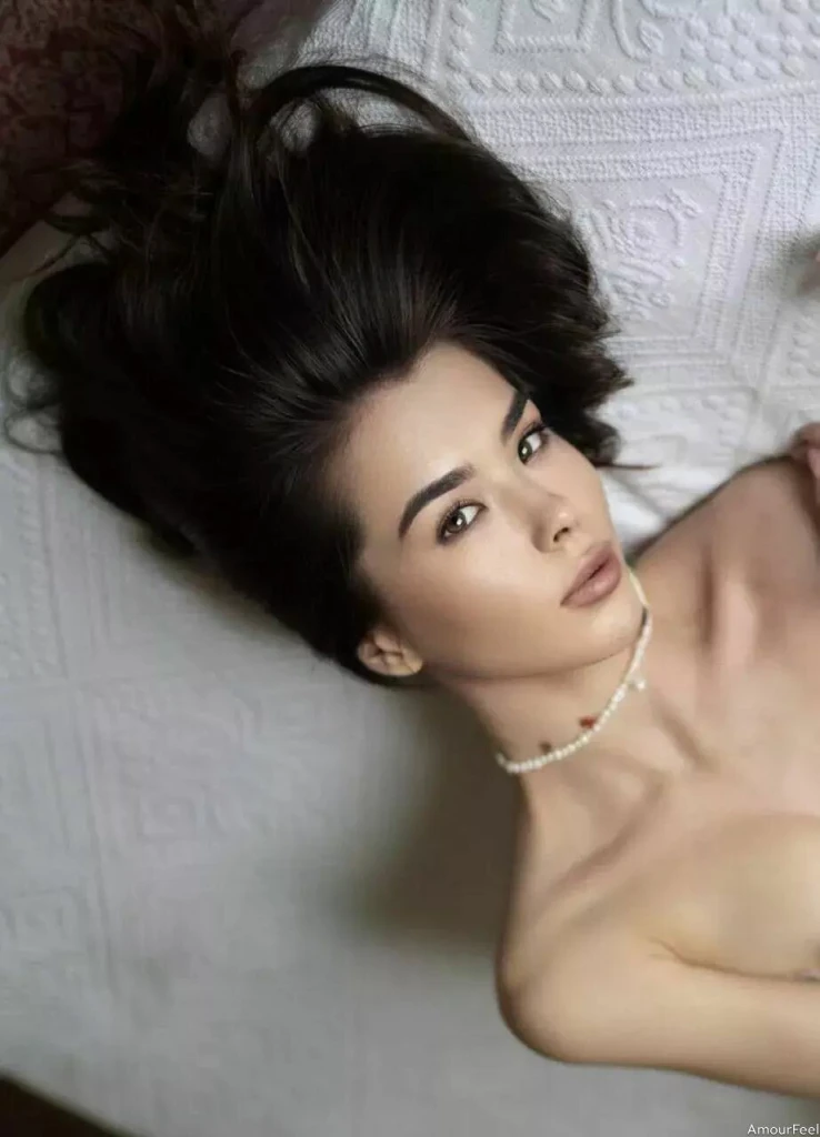 Alona Profile image 2