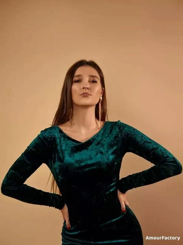 Aleksandra Profile image 1