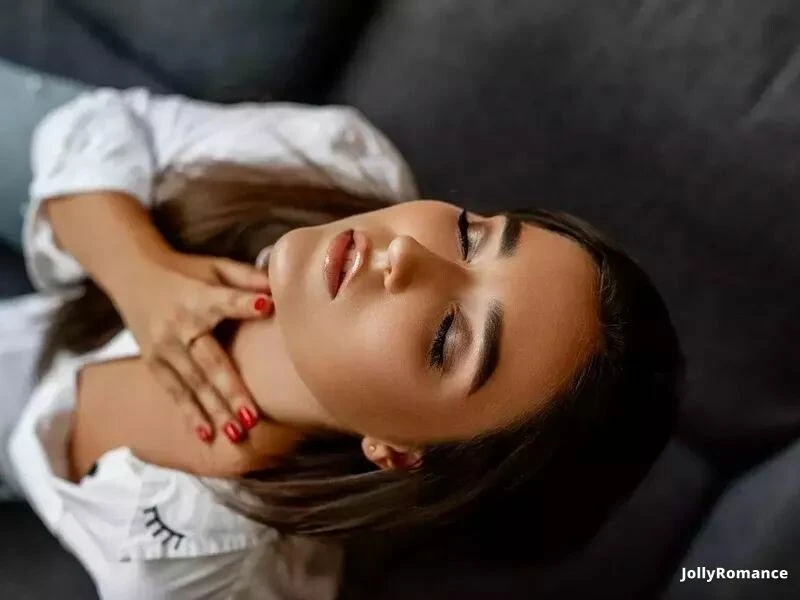 Aleksandra Profile image 3