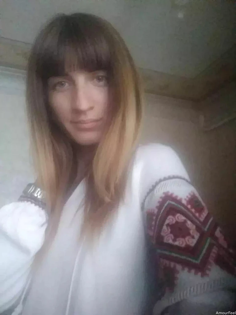 Alisa Profile image 1