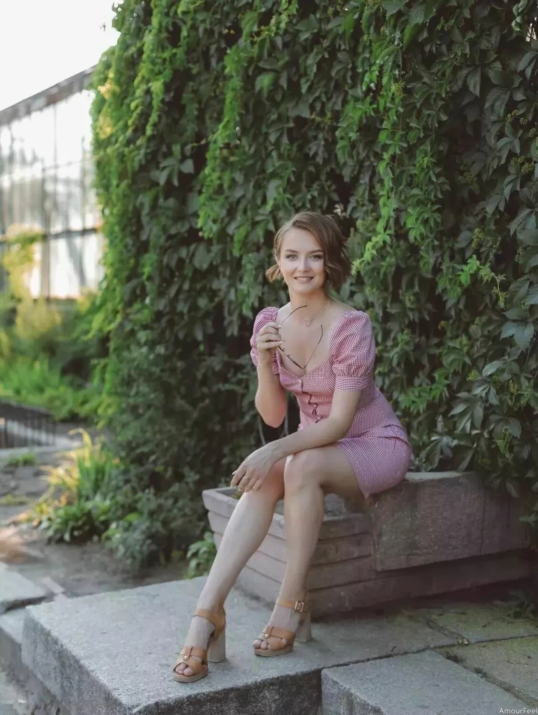 Anna Profile image 2