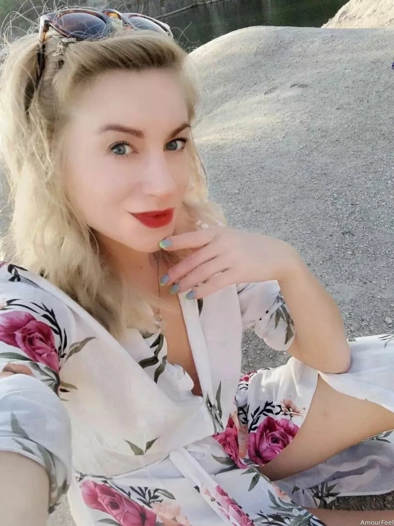 Juliya Profile image 1