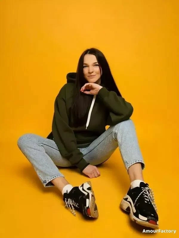 Alina Profile image 2