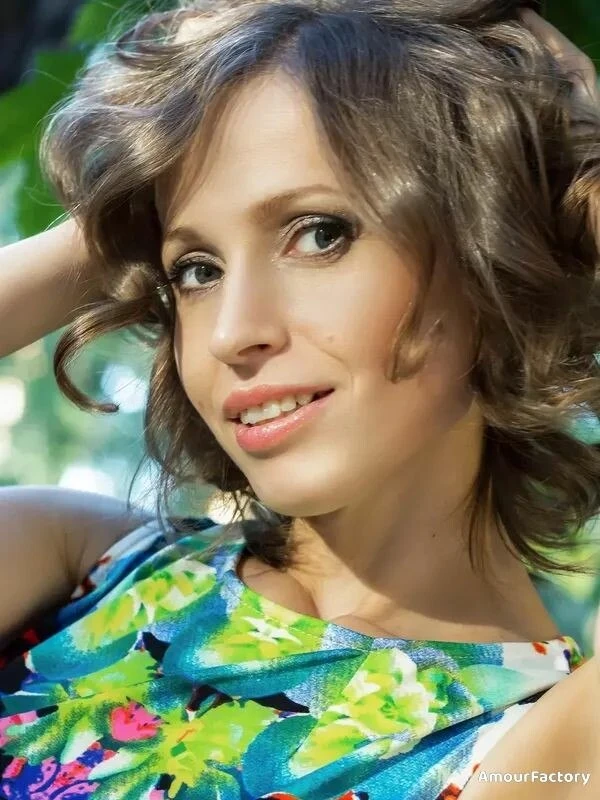 Anna Profile image 2