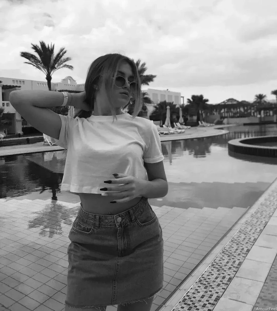 Olena Profile image 4