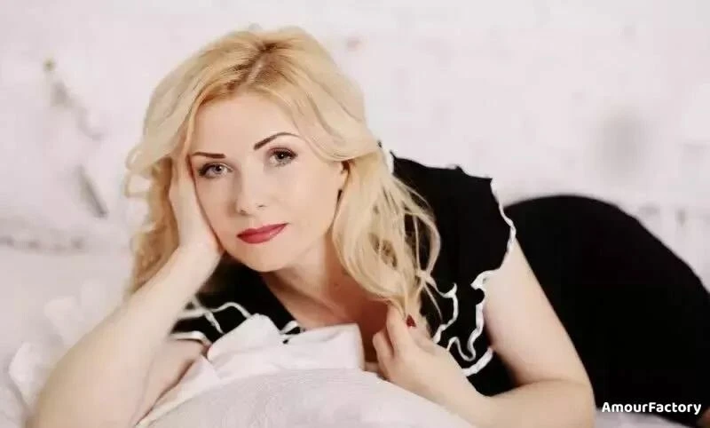 Yulia Profile image 4