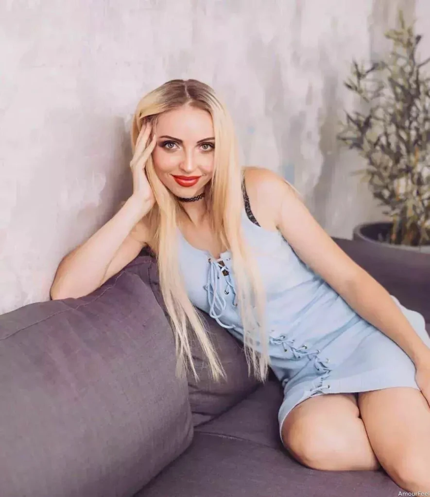 Yuliia Profile image 2