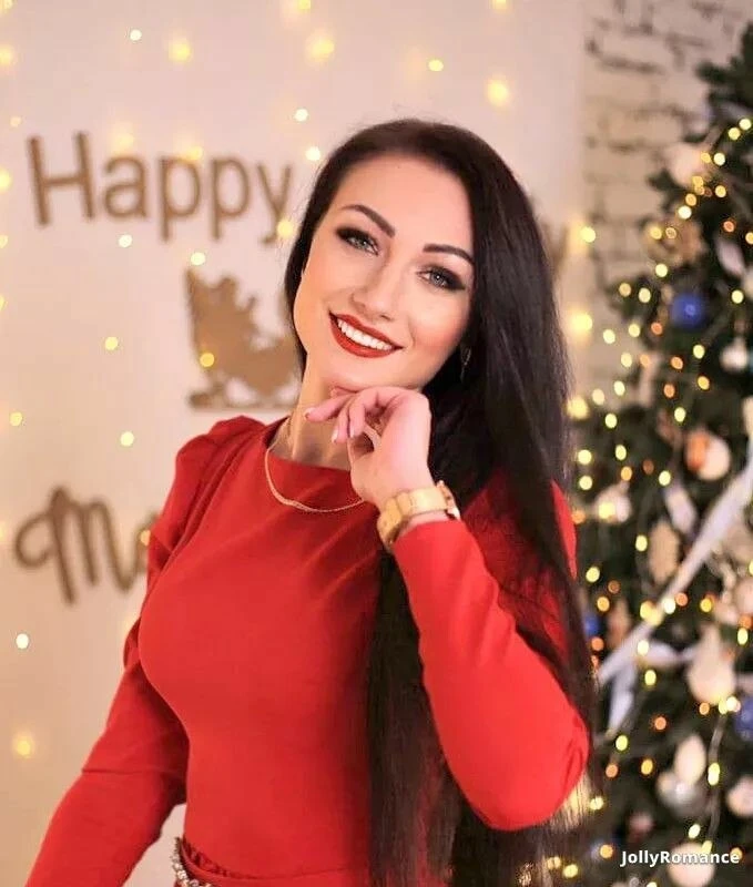 Elena Profile image 1
