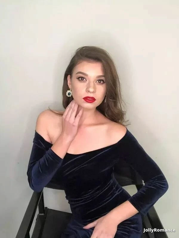 Maryna Profile image 3