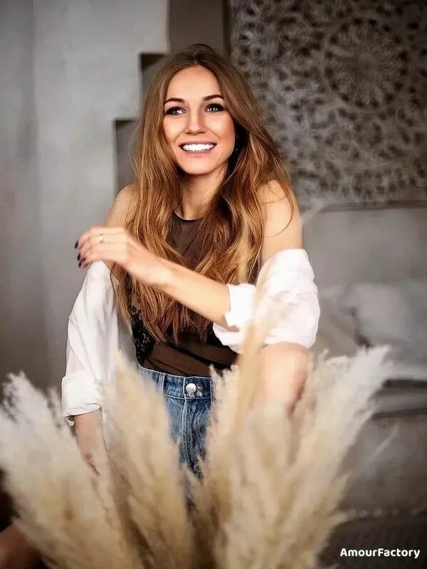 Lyudmila Profile image 3