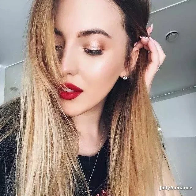 Aliona Profile image 2