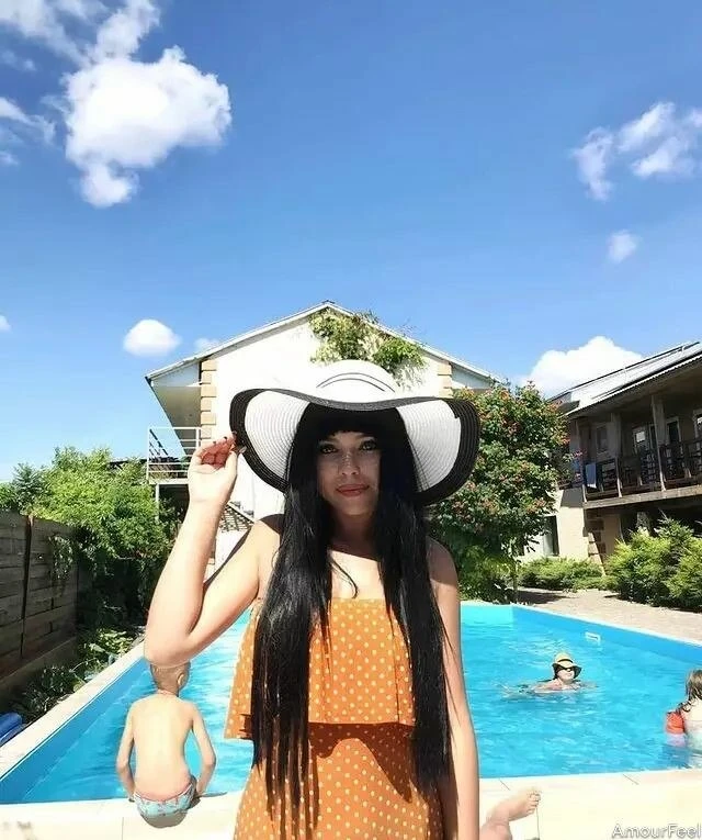 Daryna Profile image 2