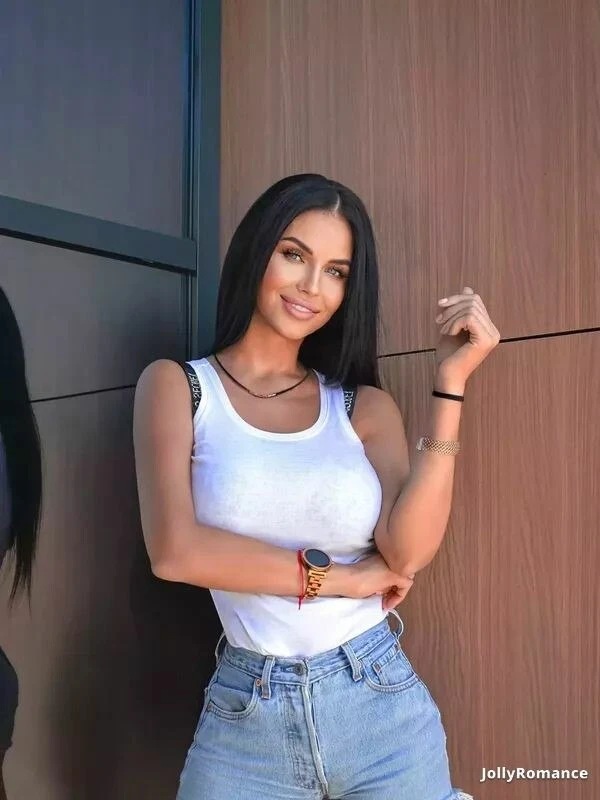 Kateryna Profile image 3