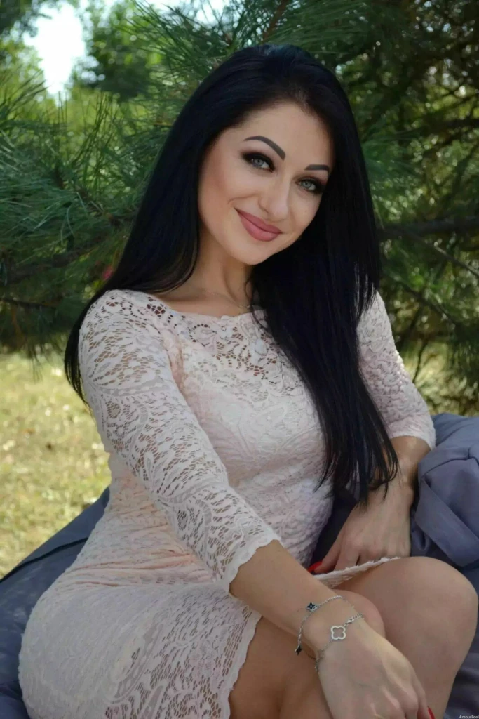 Karina Profile image 3