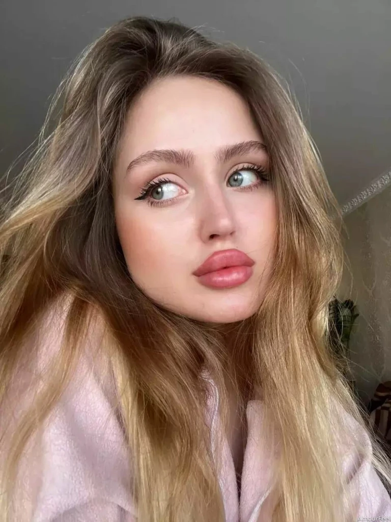 Liora Profile image 4