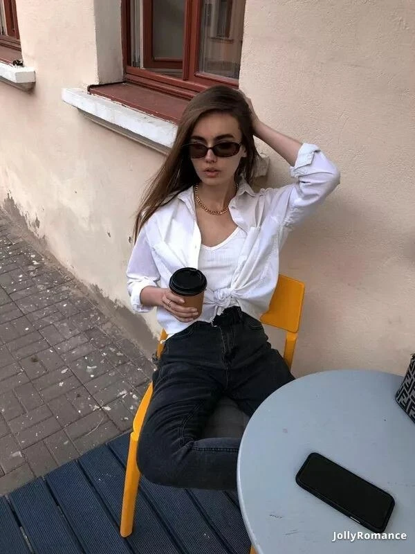 Victoria Profile image 3