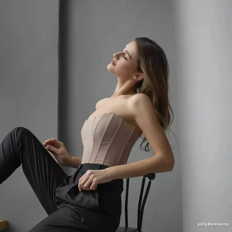 Julia Profile image 3