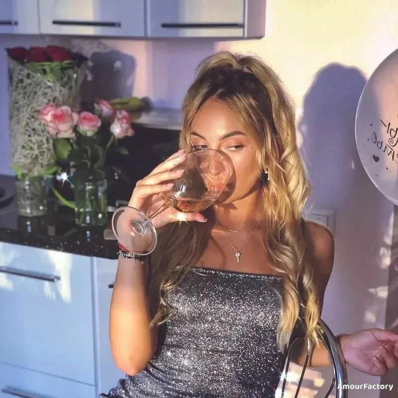 Alina Profile image 4